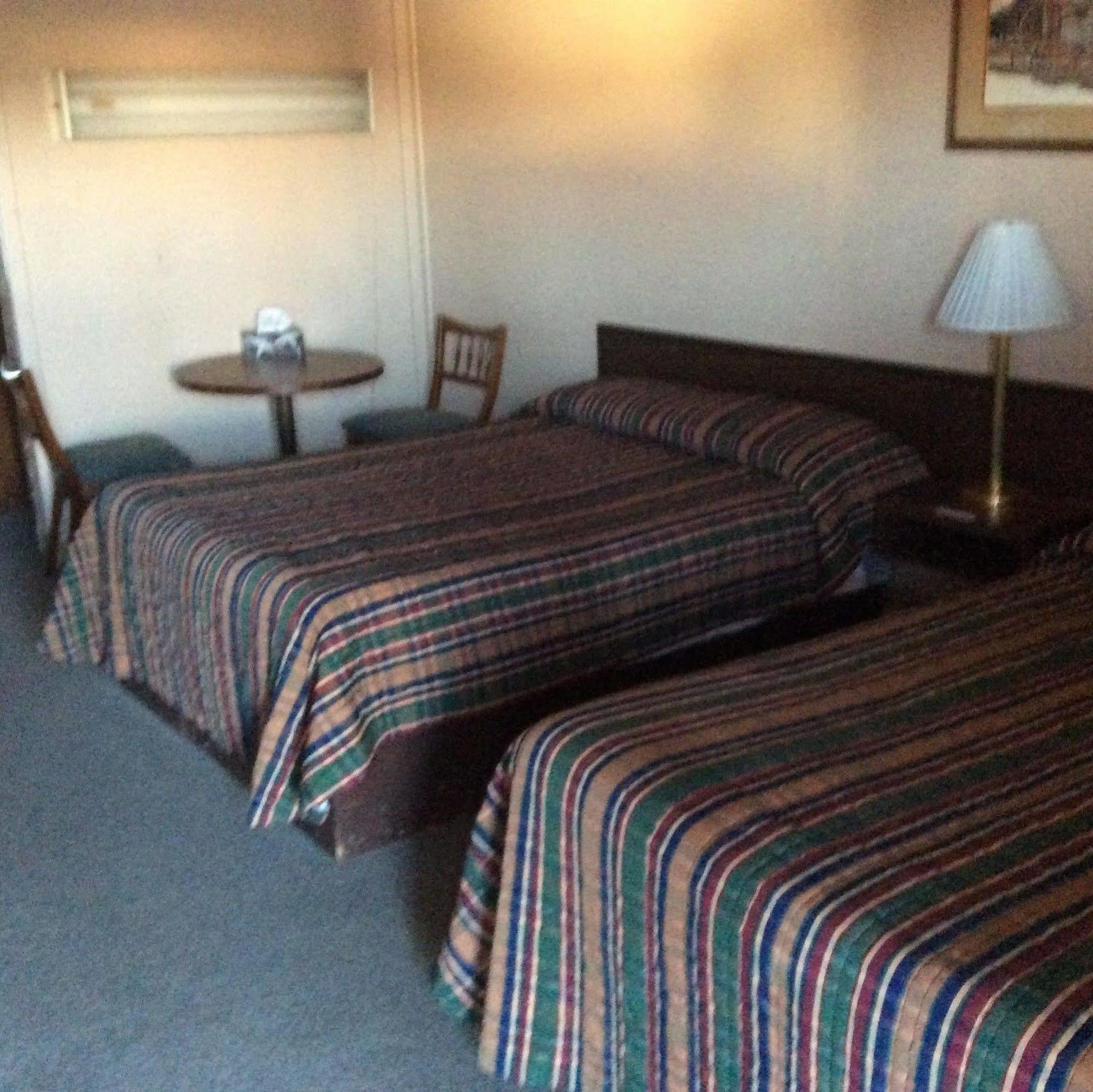 Parkwood Motor Inn Sundre Exteriér fotografie